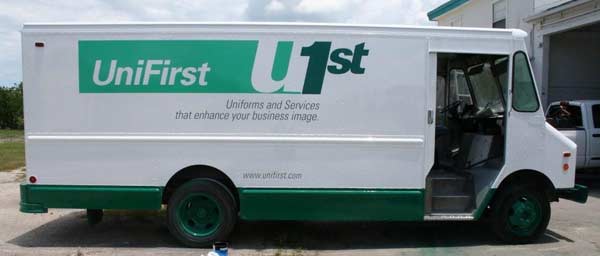 Fleet Vehicles - Signs, Graphics and Lettering servcies are available at Sign Art Plus in and near Fort Pierce